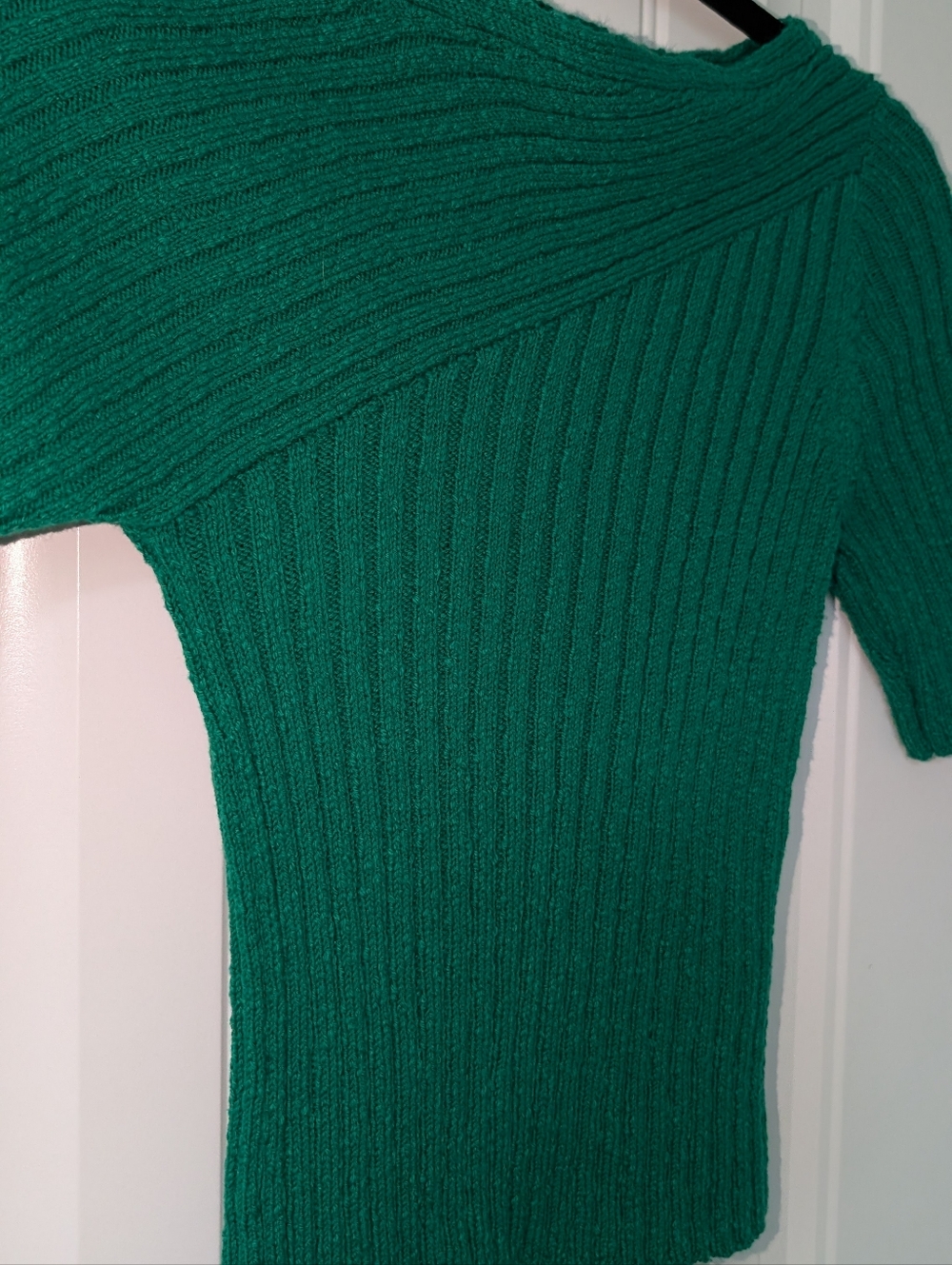 Green Ribbed Short-Sleeve Sweater Top - Picture 4 of 6